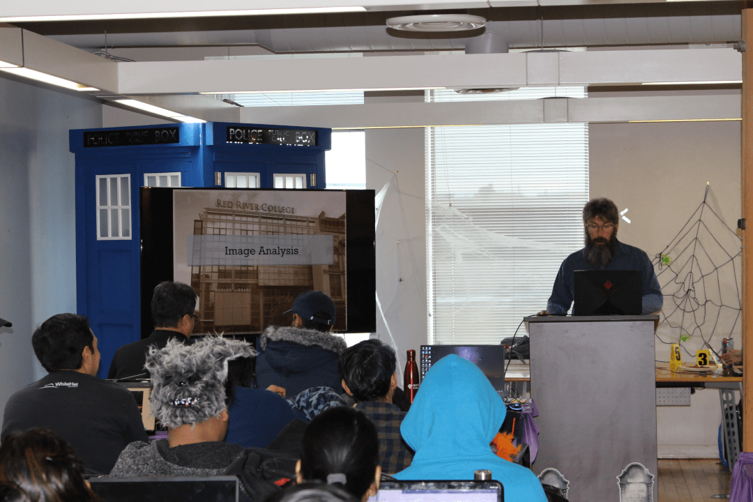 红河学院信息安全讲师 Stephen Jay 介绍了如何执行图像分析作为取证分析的一部分