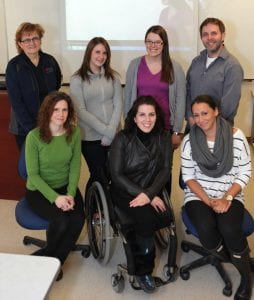 伊娃·布朗与学生