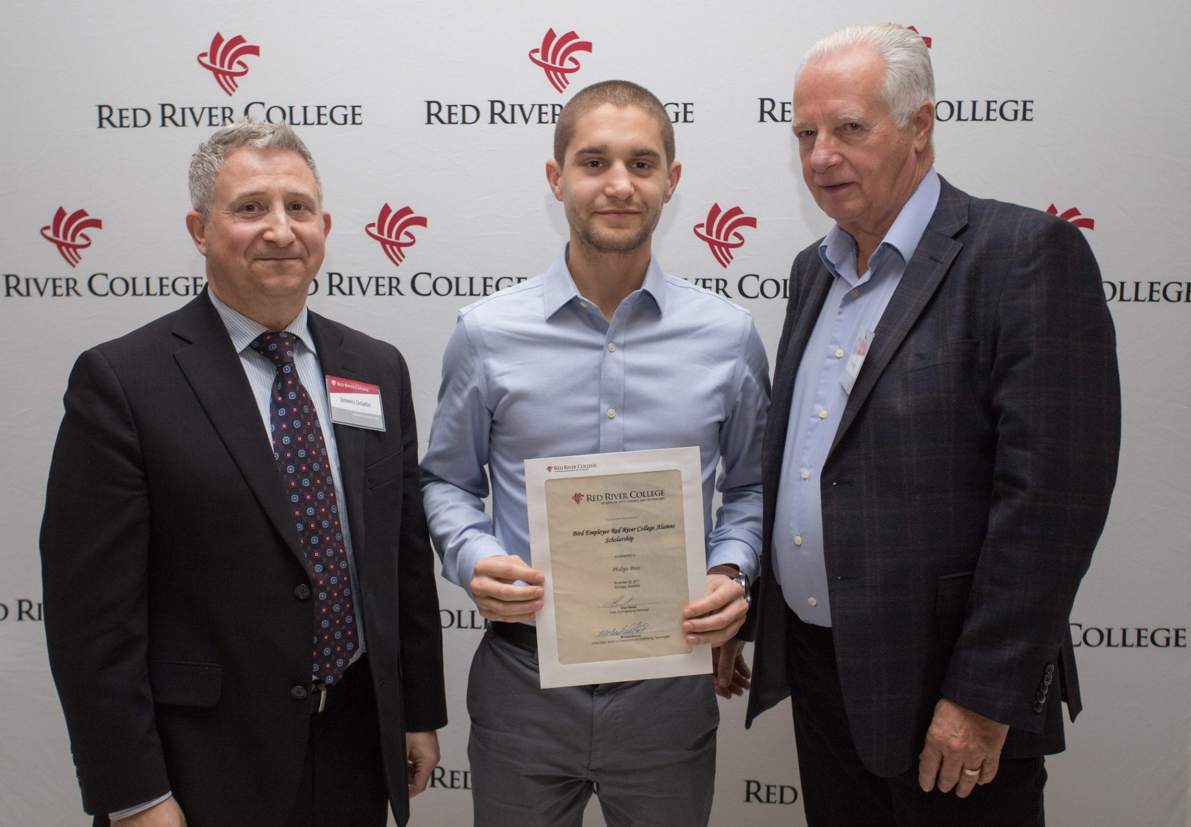 特里·雅各布森、菲利普·布拉斯和多姆·科斯坦蒂