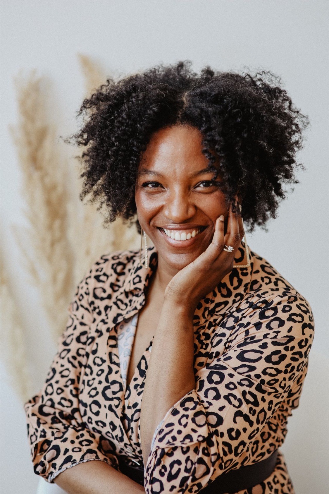 e8体育校友娜塔莉·贝尔