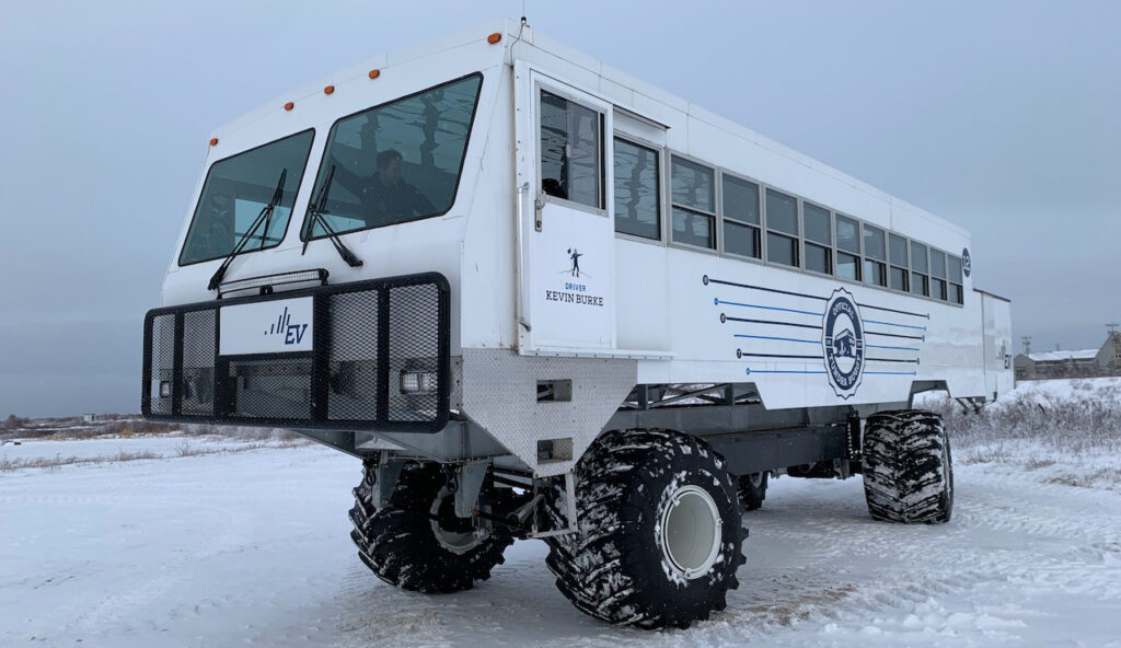 亚北极地区的苔原越野车