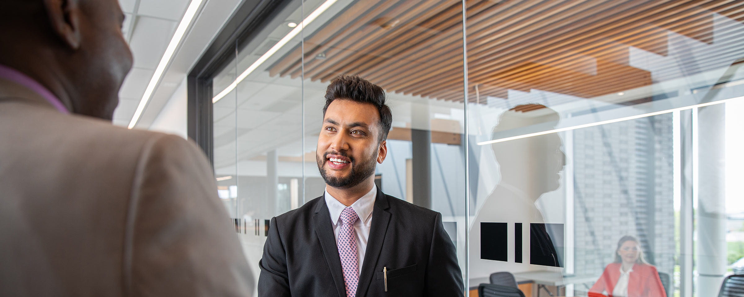 为雇主提供e8体育直播-马尼托巴就业补助金并与 e8体育 合作的雇主