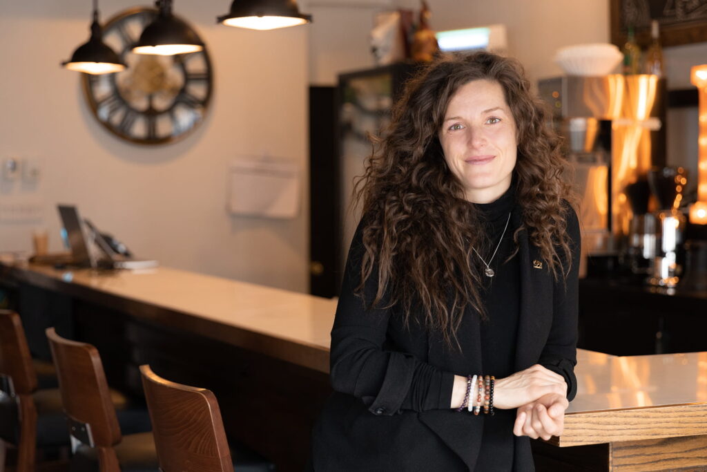 e8体育毕业生 Laneil Smith，马里恩街餐馆