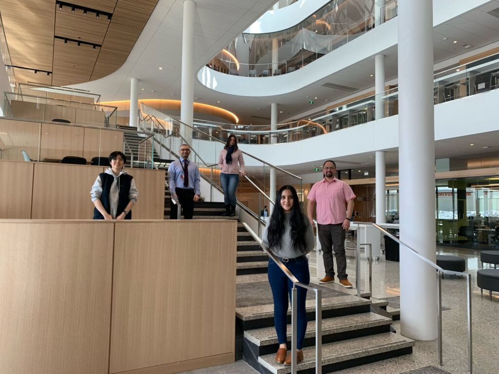 此图片的 alt 属性为空；它的文件名为 Inspire-Conference-student-influencer-team-1-1024x768.jpg