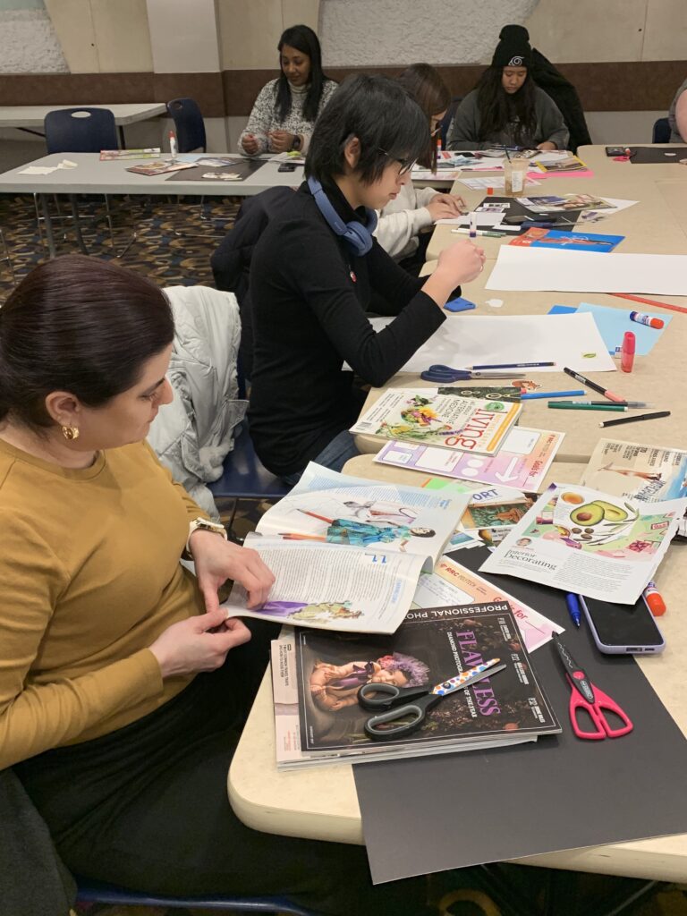 一群学生从杂志上剪下图片。